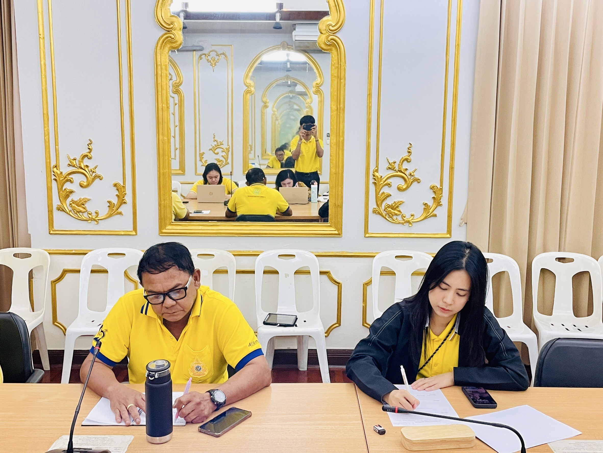 title - ประชุมภายในศูนย์ตรวจสอบและรับรองมาตรฐานสินค้าเกษตรในเขตปฏิรูปที่ดินครั้งที่ 1/2567